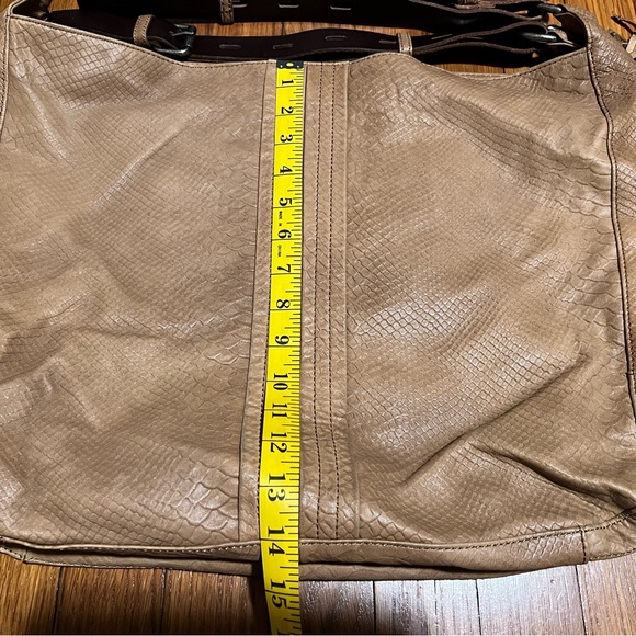 Elegant Tan Leather Hobo Bag - Picture 13 of 15